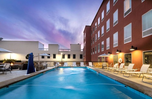 Montgomery Apartment | Free Breakfast. Outdoor Pool. Gym. Your Next Trip!