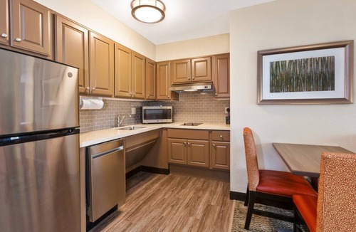 Kalamazoo Condo | Free Breakfast. Pool Access. Minutes from Western Michigan University!