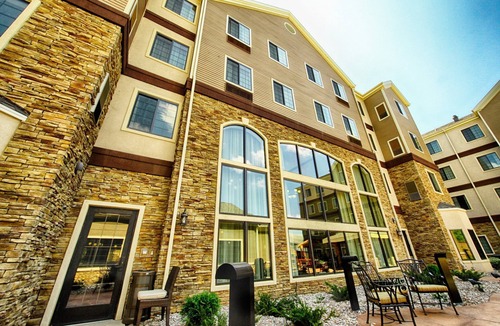Minot Condo | Free Breakfast. Pool & Hot Tub. Gym. Near the Minot Air Force Base!