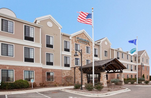 Summit Condo | Free Breakfast, Pool, Hot Tub, Gym. Great Suite!