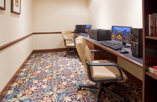 Summit Condo | Free Breakfast, Pool, Hot Tub, Gym. Great Suite!