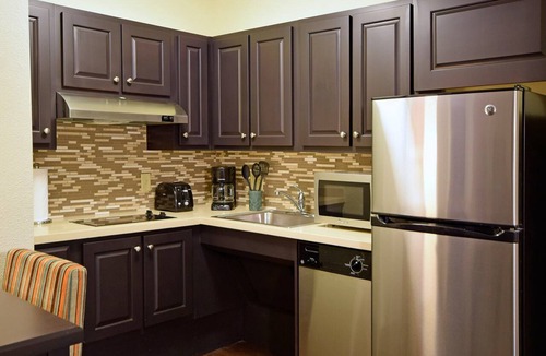 Beckett Ridge Condo | Free Daily Breakfast, Fitness Center, Indoor Pool.