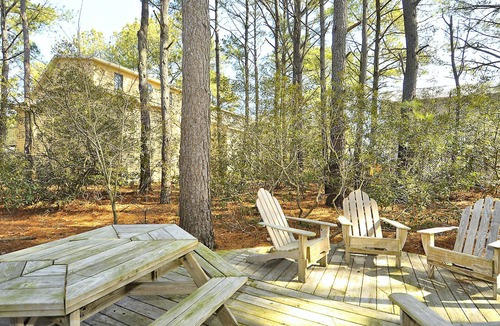 Sandpiper Pines House | Free Golf at Bear Trap Dunes and MORE! Bright and cheery house only a short walk to the beach! Some features include 3 bedrooms plus den, 2 baths
