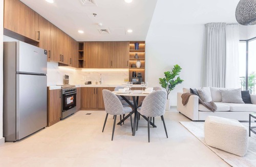Dubai Apartment | Free housekeeping visits during your stay - StayShort - Elegant 2BR Residence in the New The Diplomat