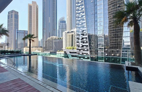 Downtown Dubai Apartment | Free housekeeping visits during your stay - StayShort - Spacious and Modern 3 Bedroom Perfect for Family