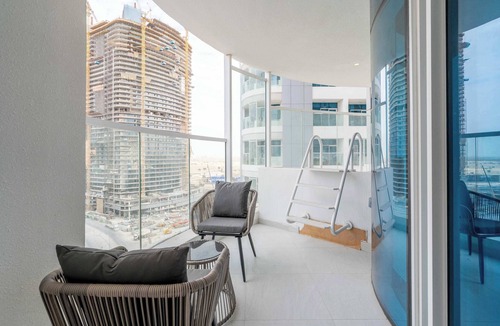 Al Barsha Apartment | Free housekeeping visits during your stay - StayShort - 2 Bedroom Hidden Jewel in Arjan that Sleeps 4