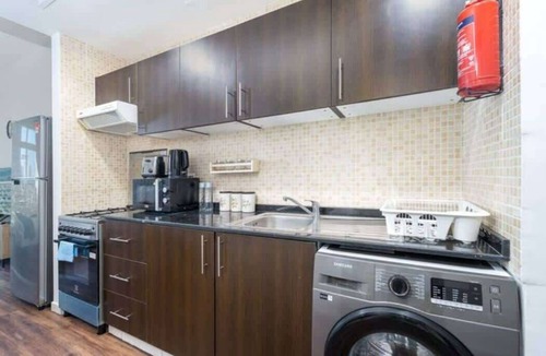 Dubai Sports City Apartment | Free housekeeping visits during your stay - StayShort - Calm Studio Apartment Right by the Golf Courses in Sports City