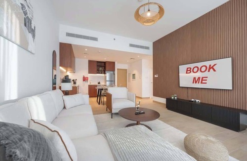 Dubai Apartment | Free housekeeping visits during your stay - StayShort - Port De La Mer 1BR for 2, steps from the beach