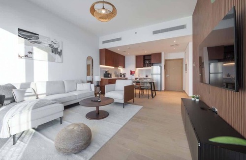 Dubai Apartment | Free housekeeping visits during your stay - StayShort - Port De La Mer 1BR for 2, steps from the beach