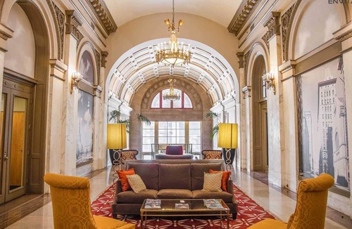 Downtown Baltimore Apartment | FREE PARKING | 2B/2BA New Luxury Apartment | Vintage Building, Rooftop Deck & Gy