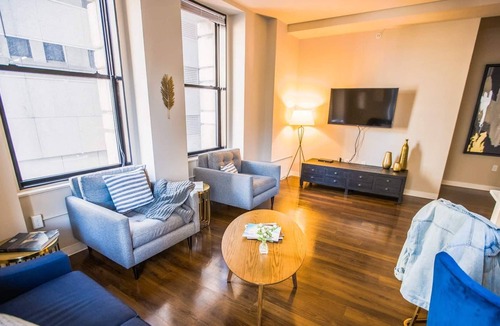 Downtown Baltimore Apartment | FREE PARKING | 2B/2BA New Luxury Apartment | Vintage Building, Rooftop Deck & Gy