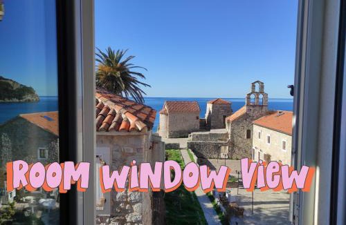 Old Town Hostel | FREEDOM HOSTEL