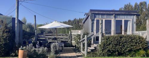 Haumoana House | FreeFall Hut