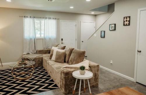 Freetown - Port Rico Villa | Freetown Blueplex Downtown Lafayette