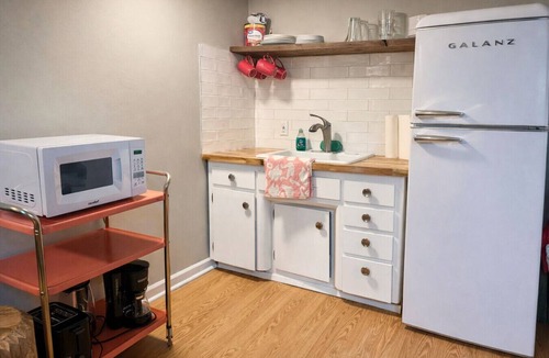 Fremont Apartment | Fremont Artist`s Suite | Walk to Ballard & Zoo