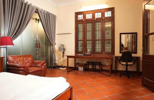 Tu Liem House | French-styled house