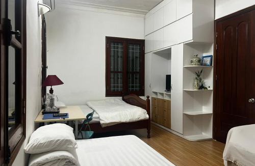 Tu Liem House | French-styled house