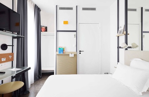 Sorbonne Hotel | French Theory