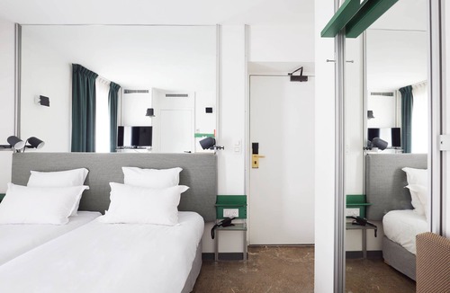 Sorbonne Hotel | French Theory