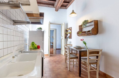 Ferrara Historic Centre Apartment | Frescobaldi Aparments! At Francis' house