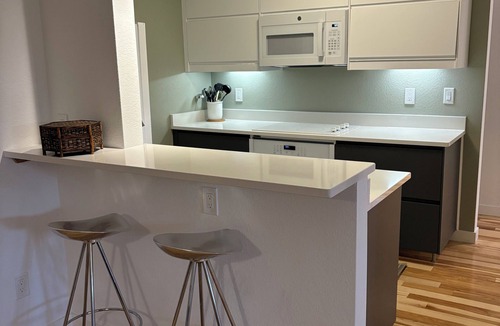 Whittier Condo | Fresh, Clean & Hassle Free Newly Renovated & Fully Furnished 2 Bdrm