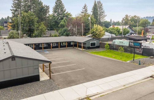 Coeur d'Alene Apartment | Fresh Modern Studio Affordable Lodging Downtown CDA