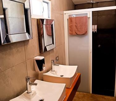 Durango House | Fresh room, Paseo Durango
