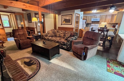 Bartlett House | Freshly done, Quiet & very comfortable house in the heart of the White Mountains