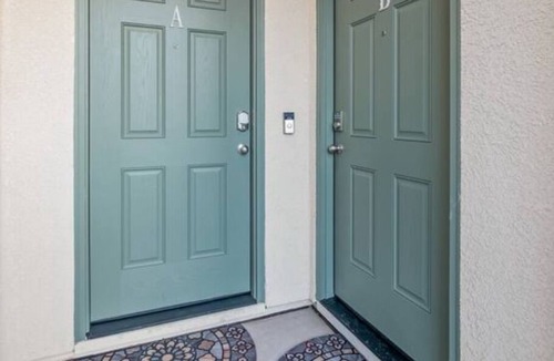 Roosevelt House | Fresno House| New-Build| 2 Car Garage| 3 Bed/2 Bath