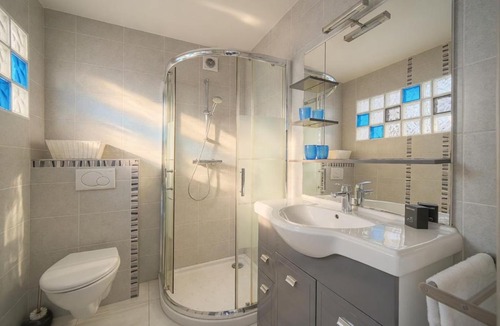 Le Suquet Apartment | FRGK "Elegant studio CLEMENCEAU terrace WIFI HIGH-SPEED "