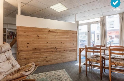 Clignancourt Apartment | Friendly Budget-Studio 35m2 Paris Montmartre