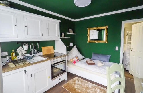 Dersdorf Apartment | Friendly Home - Einzelappartement "Grow" Köln Bonn Phantasialand