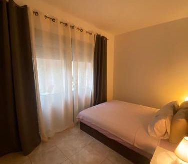 Risan Apartment | Friends-3