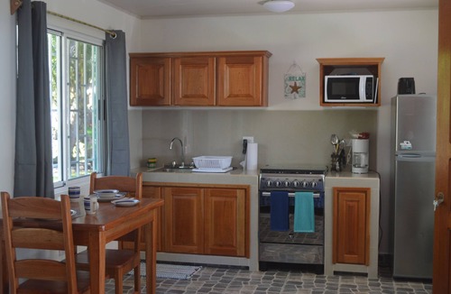 Quebrada La Gamba House | Frith Estate Beachfront Cabin Surfer's Dream!