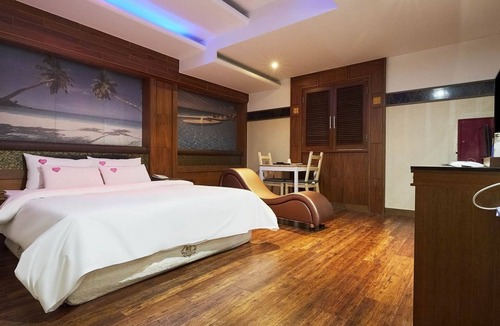 Paldal-gu Hotel | From H Amoremio The Classic Suwon