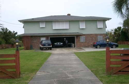 Sullivan's Island House | Front Beach Beautiful View 3 Bedroom Home