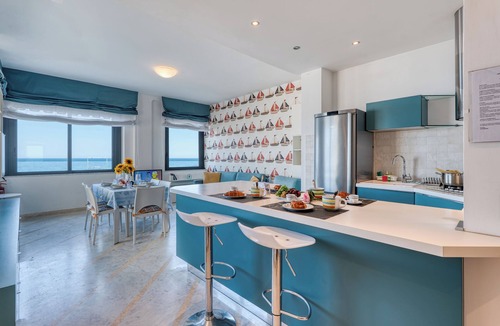 Laigueglia Apartment | Front Beach Magic Sea - Sea Front, Laigueglia, Italy