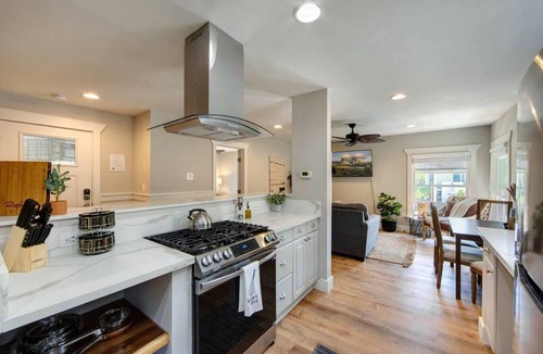 Coronado Apartment | Front Building 1-4 - B Ave Bungalows · Four 1/1 Units, 5-10 Min Walk to Coronado Beach!