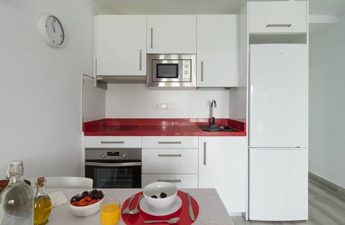Playa del Aguila Apartment | FRONTLINE WITH GARDEN