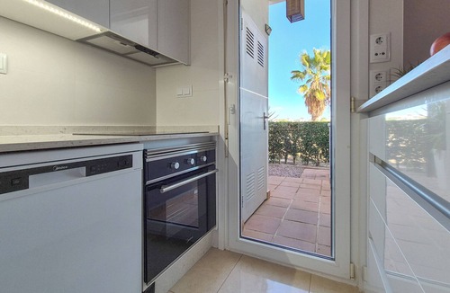 Roldan House | Front line views over the golf course