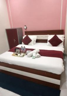 Faizabad Hotel | Front of Ram Mandir gate"Rudra Prabha INN" 7355-6911-08