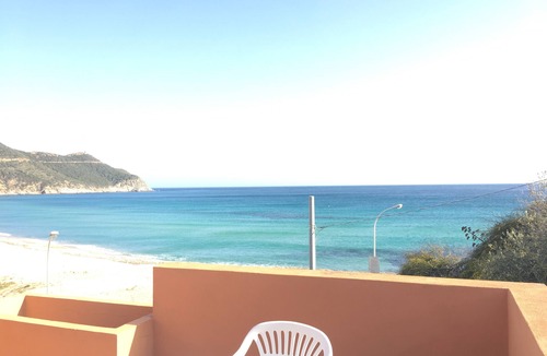 Solanas House | Front row on the beach 🏖