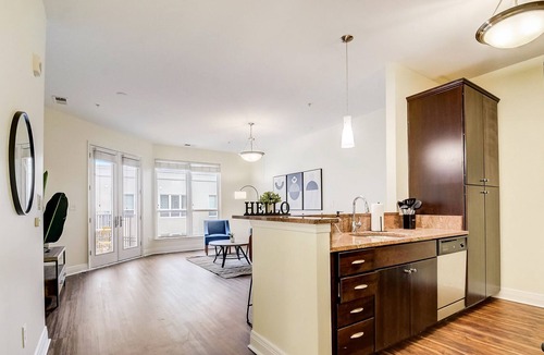 Cole-Noble District Apartment | Frontdesk | 1 BR Apt by Soldiers Monument