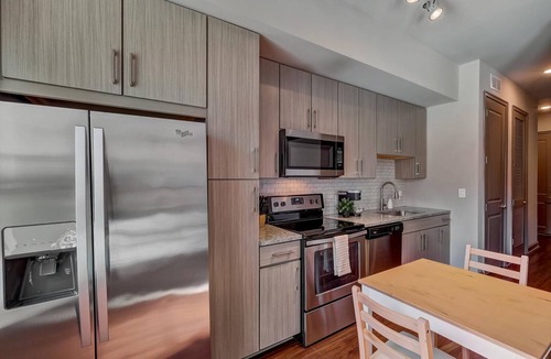 Loring Heights Apartment | FRONTDESK | 1 BR in Atlantic Station
