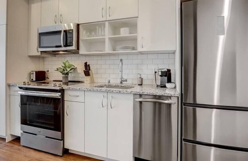 Lower East Side Apartment | Frontdesk | Convenient Studio Apt near East Town