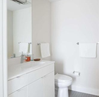 Lakeview Apartment | FRONTDESK Cozy Studio Apt in Wrigleyville