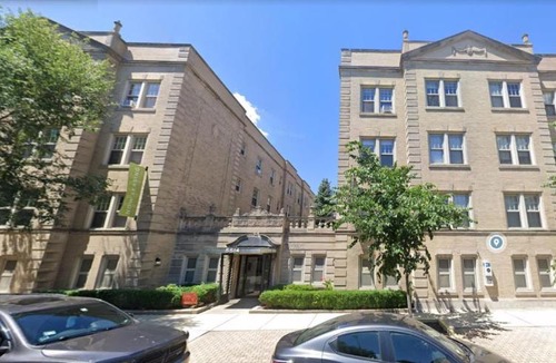 Hyde Park Apartment | FRONTDESK Historic Studio Apt in Hyde Park