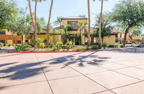 Paradise Valley Village Apartment | FRONTDESK North Scottsdale Paradise Valley Apts