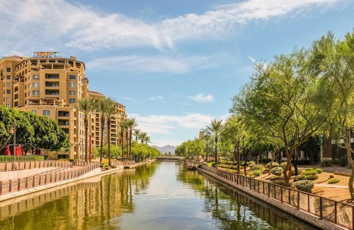 Paradise Valley Village Apartment | FRONTDESK North Scottsdale Paradise Valley Apts