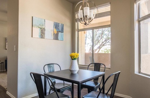 Paradise Valley Village Apartment | FRONTDESK North Scottsdale Paradise Valley Apts